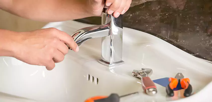 Bathtub Faucet Replacement in Prunedale